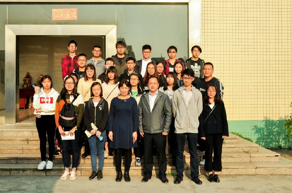 2016年12月份 电子科技大学后勤部组织师生参观我厂